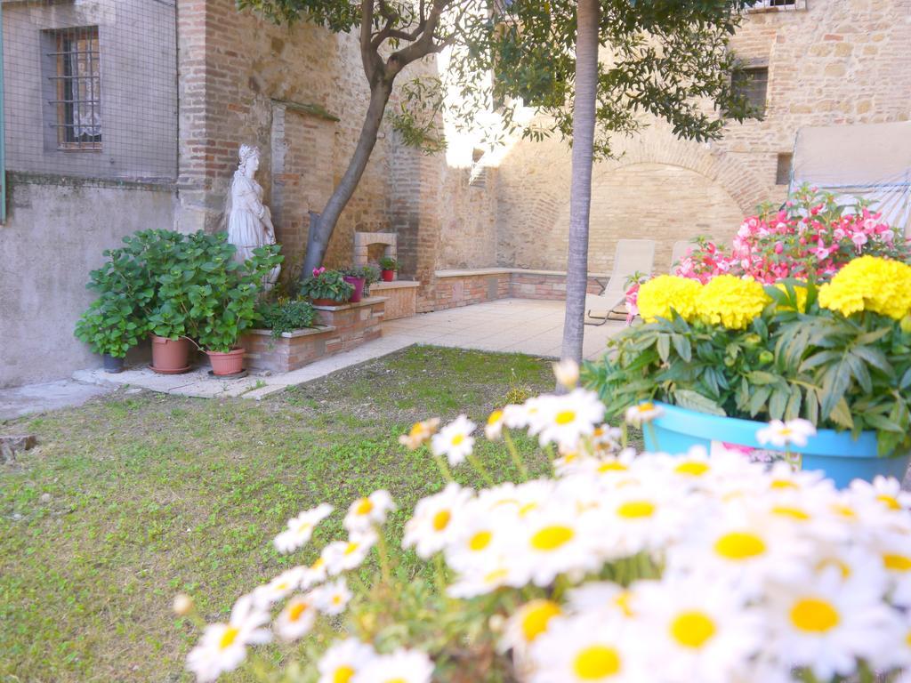 Break And Bed Bed & Breakfast Perugia Dış mekan fotoğraf